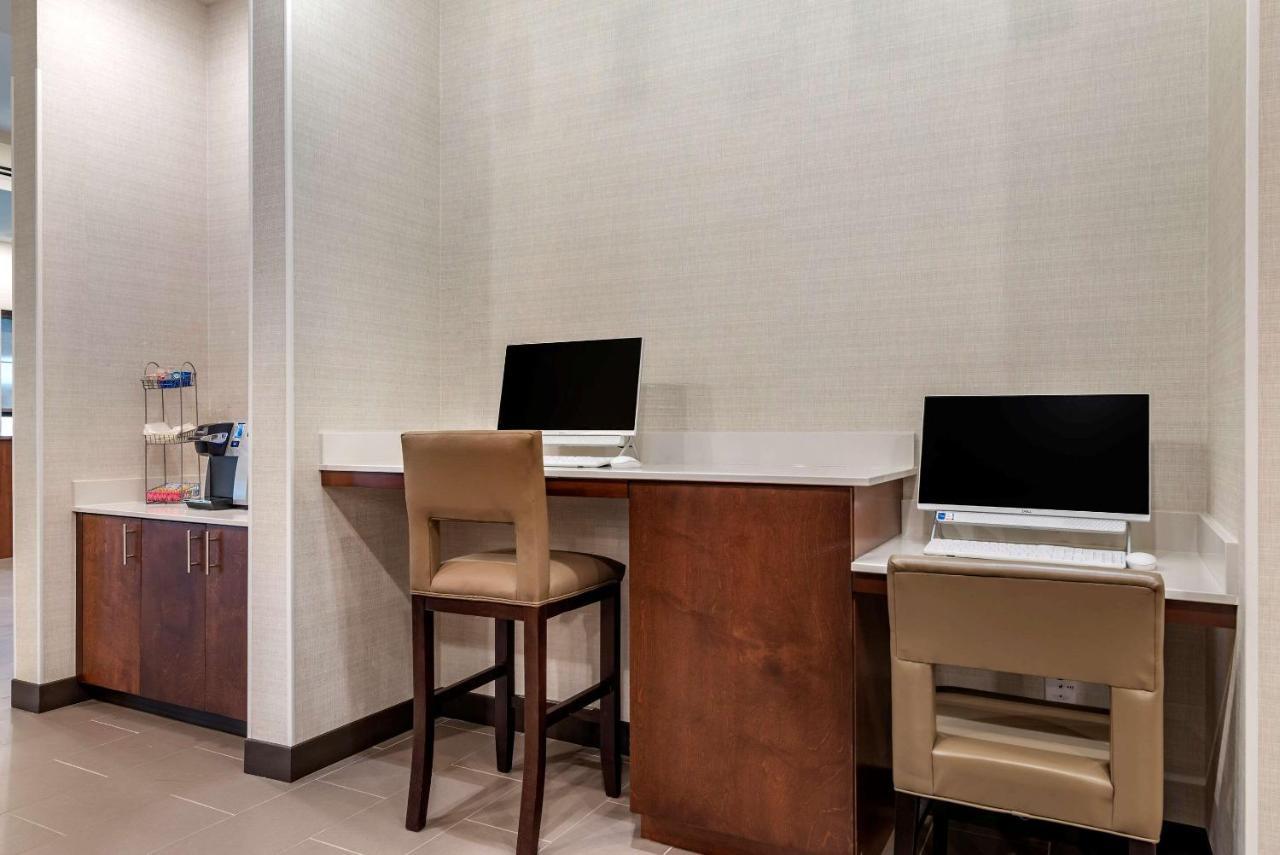 Comfort Suites Нюнан Екстериор снимка